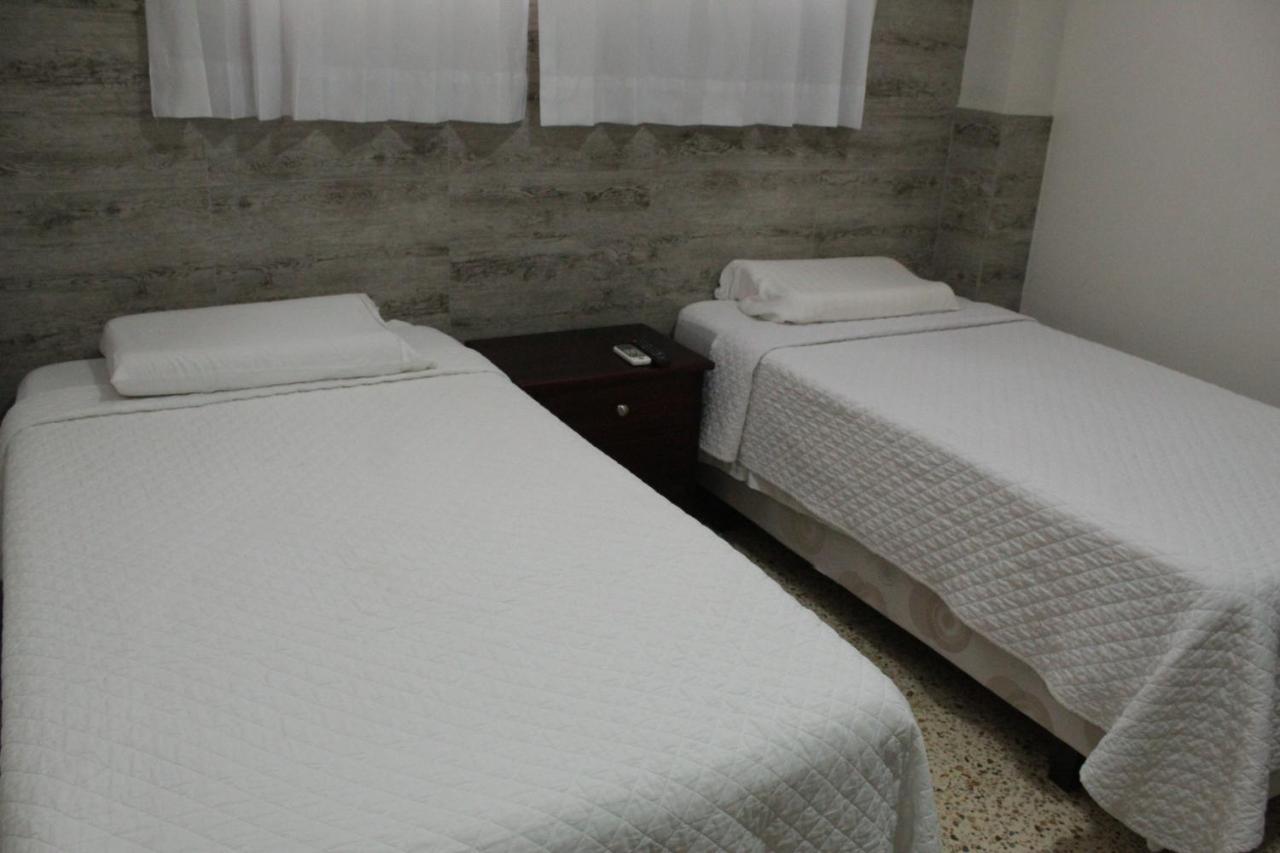 Dc Suites Aeropuerto Guayaquil Exterior photo