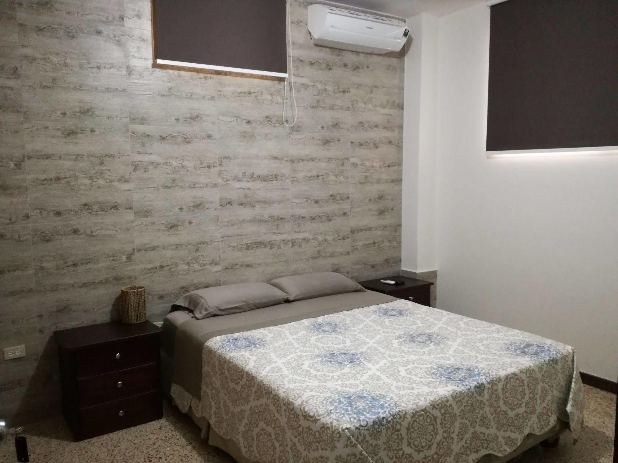 Dc Suites Aeropuerto Guayaquil Exterior photo
