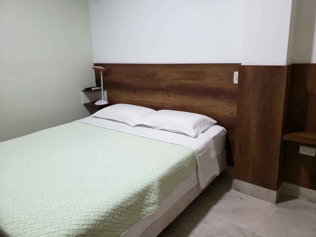 Dc Suites Aeropuerto Guayaquil Exterior photo